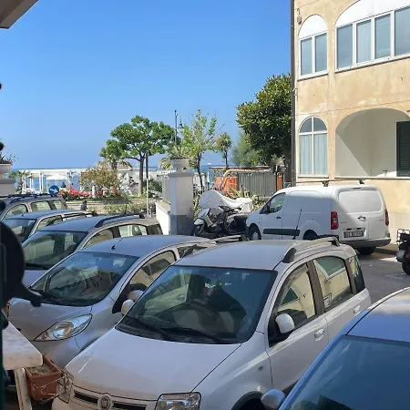 10 M Dal Mare Casa Da Zia Lena Apartment *